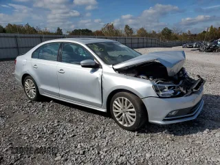 2015 Volkswagen Jetta Sport z VIN 3VWD17AJ5FM341296, wystawiony jako Copart lot #79957504 z przebiegiem 97 534 mil mil oraz Szkoda całkowita • Salvage title. Historia ofert i sprzedaży dostępna na DreamBid. Obrazek 4.