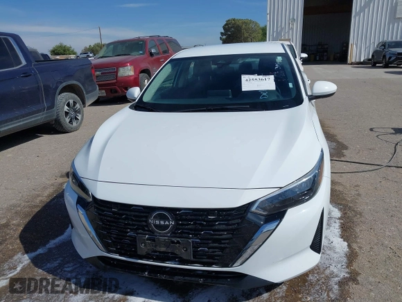 2024 Nissan Sentra SV with VIN 3N1AB8CV1RY302066, listed as a IAAI auction lot 42553617 with 38,596 mi miles and . Bid and sale history available at DreamBid. Image 12.