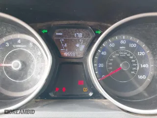 2016 Hyundai Elantra SE with VIN KMHDH4AE1GU523473, listed as a IAAI auction lot 41763590 with 195,597 mi miles. Bid and sale history available at carsss.com. Image 7.