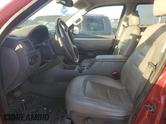 2004 Ford Explorer XLT z VIN 1FMZU73W14UA19686, wystawiony jako Copart lot #43649235 z przebiegiem Nie podano mil oraz Szkoda całkowita • Salvage title. Historia ofert i sprzedaży dostępna na DreamBid. Obrazek 7.
