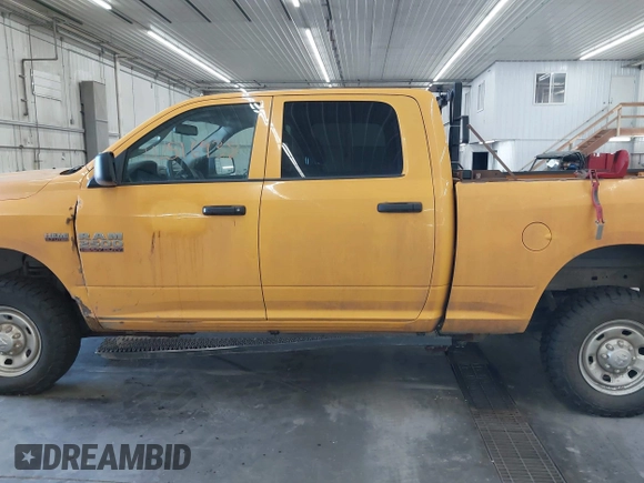 2018 Ram 2500 Tradesman with VIN 3C6TR5CT3JG215446, listed as a IAAI auction lot 42516938 with 37,886 mi miles and . Bid and sale history available at DreamBid. Image 14.