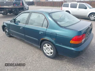 1998 Honda Civic EX z VIN 1HGEJ8640WL018230, wystawiony jako IAAI lot #41914209 z przebiegiem 213 939 mil mil oraz . Historia ofert i sprzedaży dostępna na DreamBid. Obrazek 3.