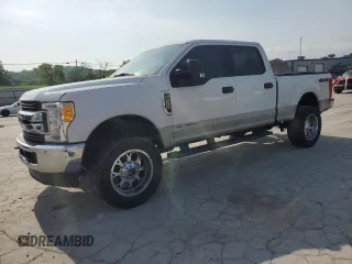 2017 Ford F-250 Lariat z VIN 1FT7W2BT5HEE85024, wystawiony jako Copart lot #53636085 z przebiegiem 137 391 mil mil oraz Szkoda całkowita • Salvage title. Historia ofert i sprzedaży dostępna na DreamBid. Obrazek 1.