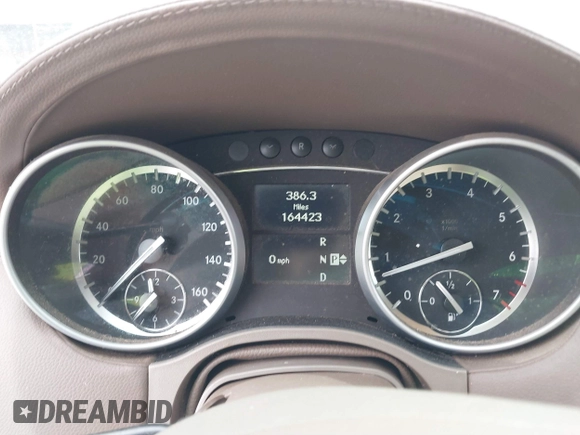 2011 Mercedes-Benz GL-Class GL 450 with VIN 4JGBF7BE9BA649538, listed as a IAAI auction lot 41789876 with 164,423 mi miles. Bid and sale history available at carsss.com. Image 7.