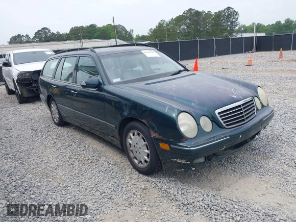 2002 Mercedes-Benz E-Class with VIN WDBJH65J12B462834, listed as a IAAI auction lot 42086848 with 190,720 mi miles. Bid and sale history available at carsss.com. Image 1.