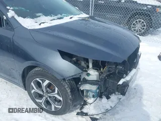 2019 Kia Forte LXS with VIN 3KPF24AD1KE075720, listed as a IAAI auction lot 41601639 with 94,518 mi miles. Bid and sale history available at carsss.com. Image 18.