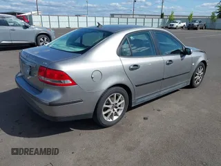 2004 Saab 9-3 z VIN YS3FB49S041036411, wystawiony jako IAAI lot #42010899 z przebiegiem 130 847 mil mil oraz . Historia ofert i sprzedaży dostępna na DreamBid. Obrazek 4.