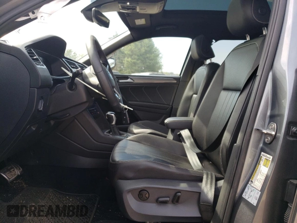2022 Volkswagen Tiguan SE R-Line Black with VIN 3VV8B7AX2NM051233, listed as a Copart auction lot 54546455 with 61,848 mi miles and Salvage title. Bid and sale history available at DreamBid. Image 7.