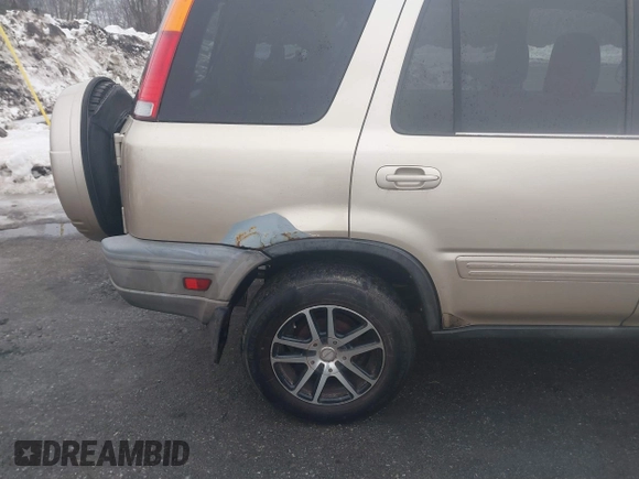 2001 Honda CR-V SE with VIN JHLRD18751C021075, listed as a IAAI auction lot 41691016 with 321,066 mi miles. Bid and sale history available at carsss.com. Image 18.
