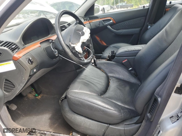 2006 Mercedes-Benz S-Class 3.7L with VIN WDBNF67JX6A483181, listed as a Copart auction lot 72025634 with 186,848 mi miles and Salvage Title. Bid and sale history available at carsss.com. Image 7.