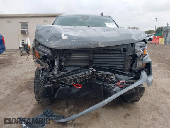 2024 Chevrolet Silverado 1500 Custom Trail Boss with VIN 3GCUDCED6RG410099, listed as a IAAI auction lot 41245352 with 10,482 mi miles. Bid and sale history available at carsss.com. Image 13.