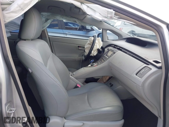 2013 Toyota Prius One with VIN JTDKN3DU1D1730931, listed as a IAAI auction lot 41549315 with 162,741 mi miles. Bid and sale history available at carsss.com. Image 5.