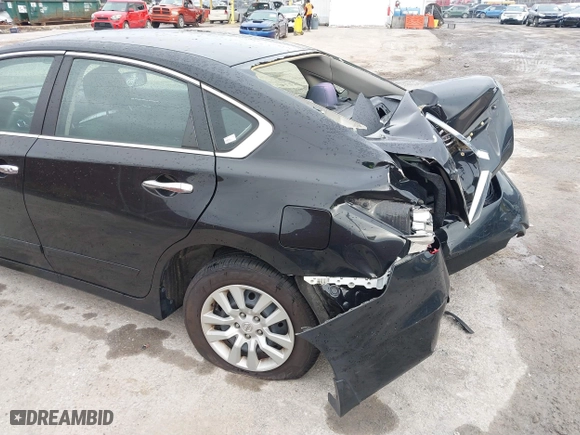 2015 Nissan Altima 2.5 with VIN 1N4AL3AP1FN390326, listed as a IAAI auction lot 41138264 with 128,020 mi miles. Bid and sale history available at carsss.com. Image 6.