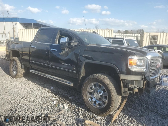 2017 GMC Sierra 2500HD Denali z VIN 1GT12UEY6HF232938, wystawiony jako Copart lot #49150515 z przebiegiem 116 949 mil mil oraz Szkoda całkowita • Salvage title. Historia ofert i sprzedaży dostępna na DreamBid. Obrazek 4.