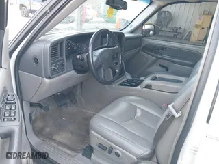 2003 Chevrolet Tahoe LS with VIN 1GNEC13Z83J321559, listed as a IAAI auction lot 41461500 with 180,756 mi miles. Bid and sale history available at carsss.com. Image 5.