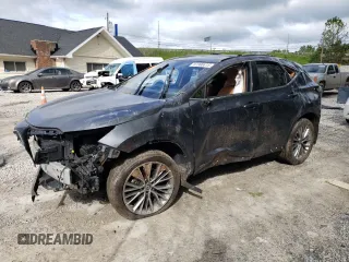 2022 Lexus NX 350h Premium z VIN JTJGKCEZ5N5005607, wystawiony jako Copart lot #57300615 z przebiegiem 60 124 mil mil oraz Szkoda całkowita • Salvage title. Historia ofert i sprzedaży dostępna na DreamBid. Obrazek 1.