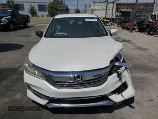 2017 Honda Accord LX with VIN 1HGCR2F39HA003566, listed as a Copart auction lot 52650775 with 88,316 mi miles and Salvage Title. Bid and sale history available at carsss.com. Image 5.