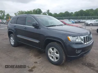 2013 Jeep Grand Cherokee Laredo с VIN 1C4RJFAG7DC505623, выставлен на аукционе IAAI как лот 42498912 с пробегом 151 693 миль миль и . История ставок и продаж доступна на DreamBid. Изображение 1.
