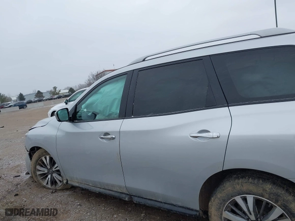 2017 Nissan Pathfinder SV with VIN 5N1DR2MN8HC639550, listed as a IAAI auction lot 41251228 with 109,186 mi miles. Bid and sale history available at carsss.com. Image 14.