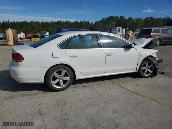 2013 Volkswagen Passat SE w/Sunroof with VIN 1VWBH7A33DC079409, listed as a Copart auction lot 45331415 with 0 mi miles and Salvage Title. Bid and sale history available at carsss.com. Image 3.