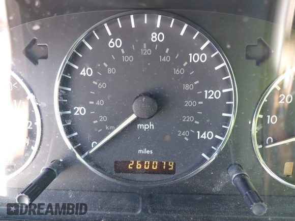2005 Mercedes-Benz M 350 с VIN 4JGAB57E15A541021, выставлен на аукционе IAAI как лот 42686582 с пробегом 260 079 миль миль и . История ставок и продаж доступна на DreamBid. Изображение 7.