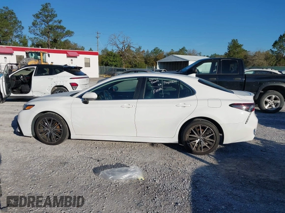 2023 Toyota Camry SE z VIN 4T1G11AKXPU153288, wystawiony jako IAAI lot #41816589 z przebiegiem 33 708 mil mil oraz . Historia ofert i sprzedaży dostępna na DreamBid. Obrazek 14.