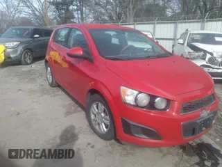 2013 Chevrolet Sonic LT with VIN 1G1JC6SH4D4205877, listed as a IAAI auction lot 41461380 with 113,780 mi miles. Bid and sale history available at carsss.com. Image 1.