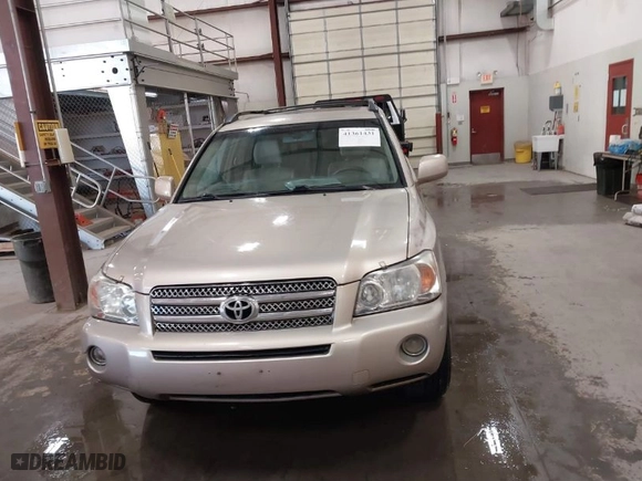 2007 Toyota Highlander Hybrid w/3rd Row with VIN JTEEW21A370043793, listed as a IAAI auction lot 41361431 with 232,237 mi miles. Bid and sale history available at carsss.com. Image 12.