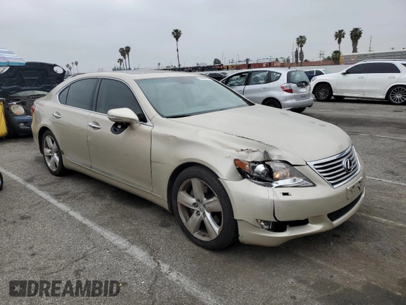 2011 Lexus LS 460 z VIN JTHBL5EF3B5104786, wystawiony jako Copart lot #51985255 z przebiegiem 50 005 mil mil oraz Szkoda całkowita • Salvage title. Historia ofert i sprzedaży dostępna na DreamBid. Obrazek 4.