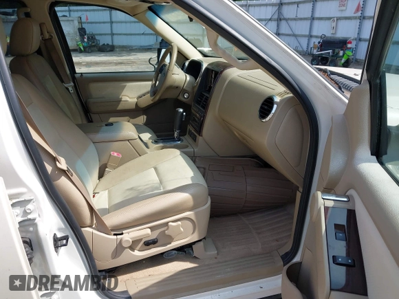 2008 Ford Explorer Limited z VIN 1FMEU75858UA03526, wystawiony jako IAAI lot #42811837 z przebiegiem 164 500 mil mil oraz . Historia ofert i sprzedaży dostępna na DreamBid. Obrazek 5.