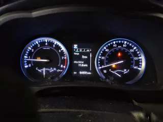 2019 Toyota Highlander SE with VIN 5TDKZRFHXKS556199, listed as a Copart auction lot 48882845 with 64,491 mi miles and Clean Title. Bid and sale history available at carsss.com. Image 9.
