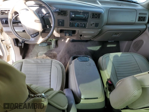 2000 Ford F-250 XL with VIN 1FTNX21S8YEB22794, listed as a Copart auction lot 85053244 with 378,577 mi miles and Clean title. Bid and sale history available at DreamBid. Image 8.