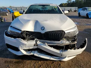 2017 BMW 5 Series 530i z VIN WBAJA5C36HG895109, wystawiony jako Copart lot #42819595 z przebiegiem Nie podano mil oraz Szkoda całkowita • Salvage title. Historia ofert i sprzedaży dostępna na DreamBid. Obrazek 5.