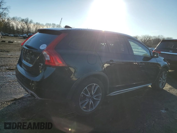 2017 Volvo V60 z VIN YV440MWK8H1023255, wystawiony jako Copart lot #84471084 z przebiegiem 91 507 mil mil oraz Szkoda całkowita • Salvage title. Historia ofert i sprzedaży dostępna na DreamBid. Obrazek 3.
