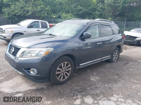 2014 Nissan Pathfinder SV with VIN 5N1AR2MM6EC650715, listed as a IAAI auction lot 42716719 with 238,036 mi miles and . Bid and sale history available at DreamBid. Image 2.