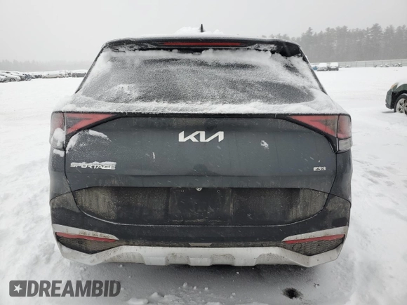 2024 Kia Sportage LX with VIN KNDPUCDF2R7243364, listed as a Copart auction lot 44174795 with 35,144 mi miles and Salvage Title. Bid and sale history available at DreamBid. Image 6.