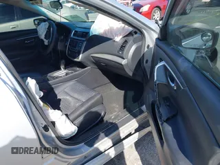 2018 Nissan Altima SV with VIN 1N4AL3AP9JC123018, listed as a IAAI auction lot 41483210 with 93,388 mi miles and . Bid and sale history available at carsss.com. Image 5.