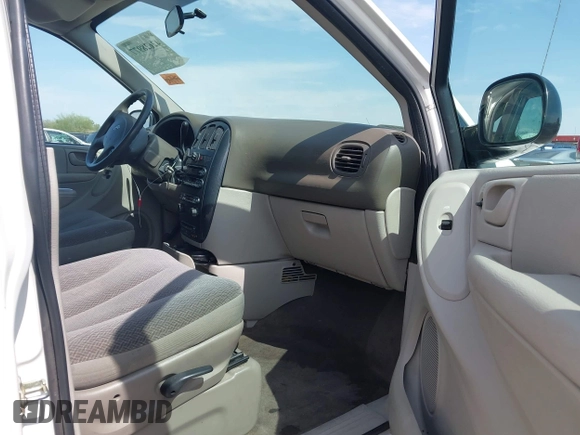 2005 Dodge Caravan SXT with VIN 1D4GP45R95B181591, listed as a IAAI auction lot 42628977 with 140,361 mi miles and . Bid and sale history available at DreamBid. Image 5.