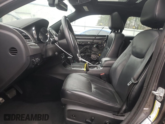 2014 Chrysler 300 with VIN 2C3CCAET1EH223149, listed as a Copart auction lot 86914654 with 182,144 mi miles and Salvage Title. Bid and sale history available at carsss.com. Image 7.