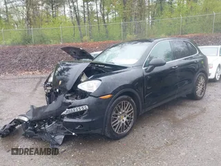 2014 Porsche Cayenne S с VIN WP1AB2A25ELA59365, выставлен на аукционе IAAI как лот 42233940 с пробегом 76 454 миль миль и . История ставок и продаж доступна на DreamBid. Изображение 2.