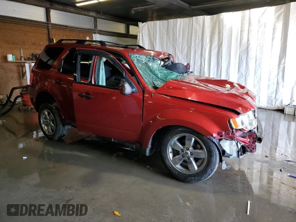 2012 Ford Escape XLT с VIN 1FMCU9DG4CKB27335, выставлен на аукционе Copart как лот 61347245 с пробегом Не указан миль и Списание • Salvage title. История ставок и продаж доступна на DreamBid. Изображение 4.