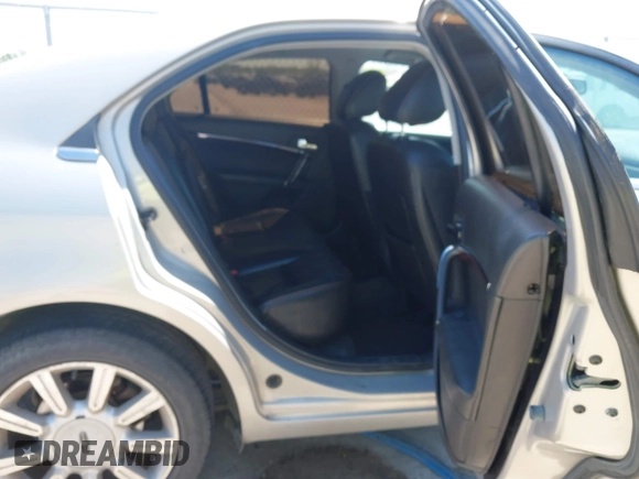 2010 Lincoln MKZ with VIN 3LNHL2GC0AR611844, listed as a IAAI auction lot 42018376 with 155,634 mi miles and . Bid and sale history available at DreamBid. Image 8.