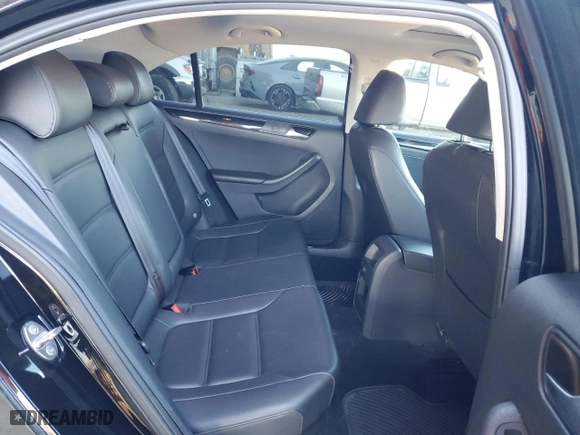 2016 Volkswagen Jetta Sedan 1.8T SEL with VIN 3VWL17AJ2GM227091, listed as a Copart auction lot 47609815 with 70,230 mi miles and Salvage Title. Bid and sale history available at carsss.com. Image 10.