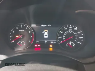 2018 Kia Stinger Premium with VIN KNAE25LA6J6021819, listed as a IAAI auction lot 41880827 with 119,214 mi miles. Bid and sale history available at carsss.com. Image 7.