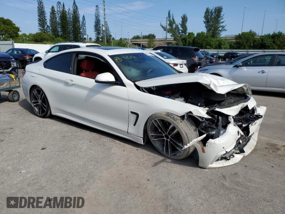 2020 BMW 4 Series 430i with VIN WBA4W3C03LFH55934, listed as a Copart auction lot 67247393 with 68,424 mi miles and Non repairable. Bid and sale history available at DreamBid. Image 4.