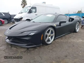 2023 Ferrari SF90 с VIN ZFF95NLAXP0298692, выставлен на аукционе IAAI как лот 41630186 с пробегом 390 миль миль и . История ставок и продаж доступна на DreamBid. Изображение 2.