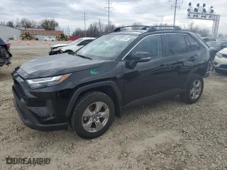 2022 Toyota RAV4 XLE with VIN 2T3P1RFV6NC276870, listed as a Copart auction lot 50611735 with 52,614 mi miles and Salvage Title. Bid and sale history available at carsss.com. Image 1.