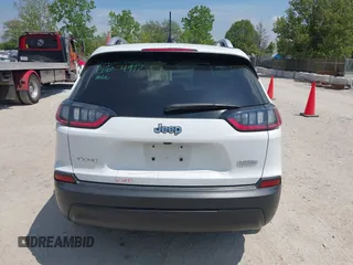 2021 Jeep Cherokee Latitude with VIN 1C4PJMCB1MD171158, listed as a IAAI auction lot 42259802 with 136,987 mi miles and . Bid and sale history available at DreamBid. Image 16.