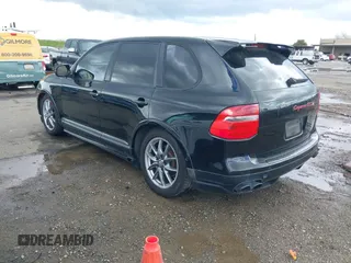 2009 Porsche Cayenne GTS z VIN WP1AD29P09LA60715, wystawiony jako IAAI lot #41827145 z przebiegiem 261 831 mil mil oraz . Historia ofert i sprzedaży dostępna na DreamBid. Obrazek 3.