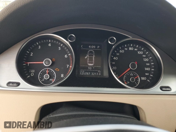 2013 Volkswagen CC Lux with VIN WVWRN7AN9DE506012, listed as a Copart auction lot 68066574 with 125,787 mi miles and Salvage Title. Bid and sale history available at carsss.com. Image 9.